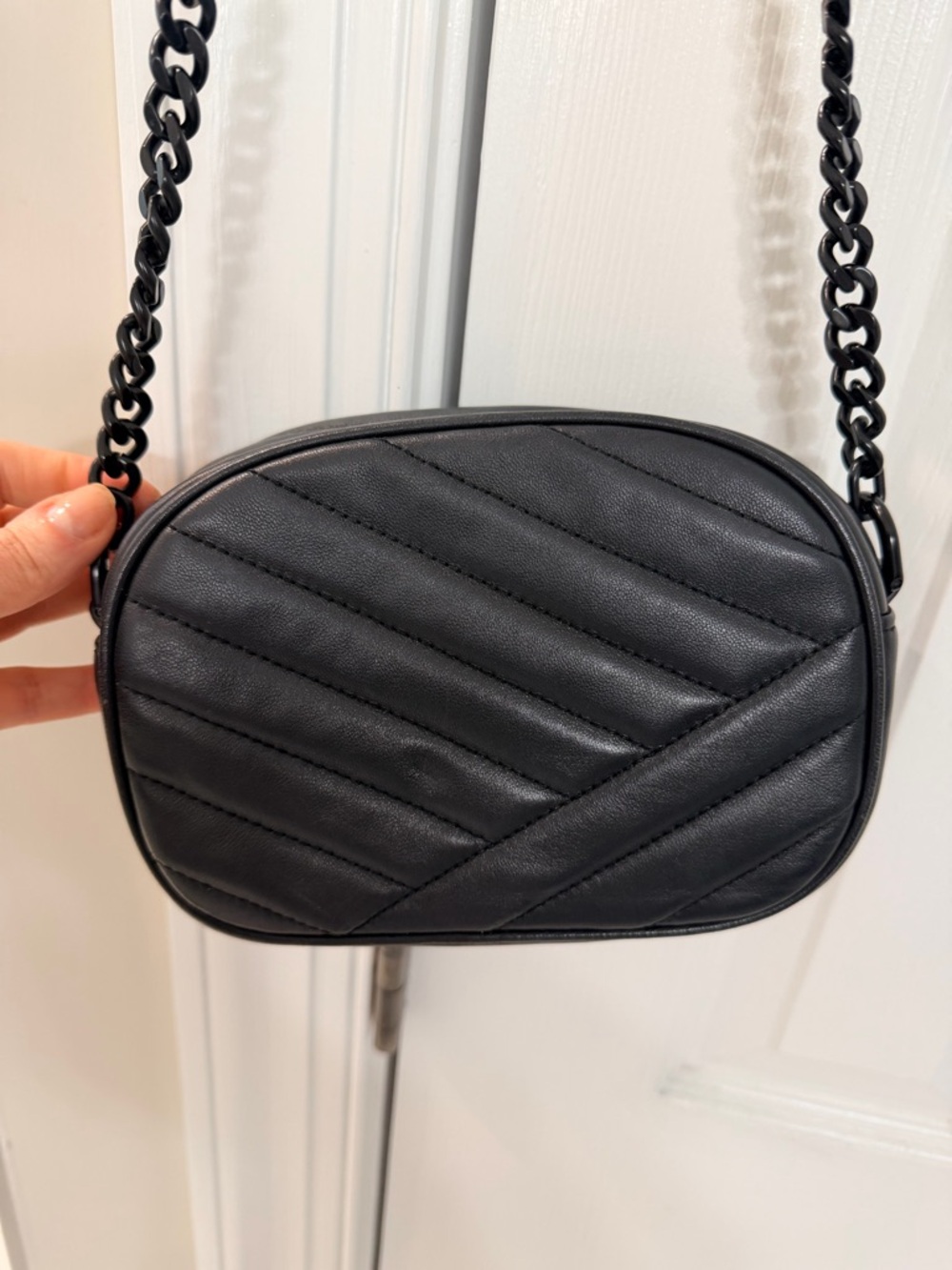 Tory Burch Kira Crossbody Camera Bag - Picture 4 of 6